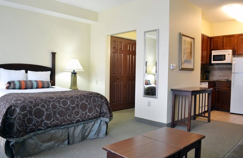 Lake Hamilton Hotel | Staybridge Suites Hot Springs by IHG