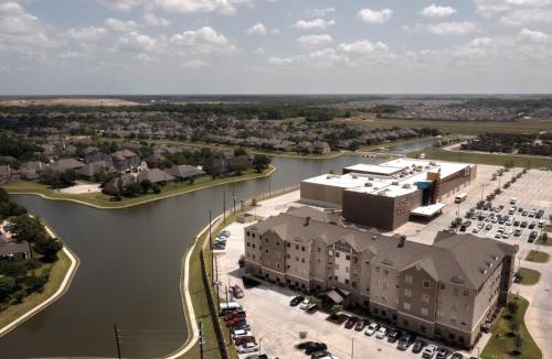Humble Hotel | Staybridge Suites Houston - Humble Beltway 8 E by IHG