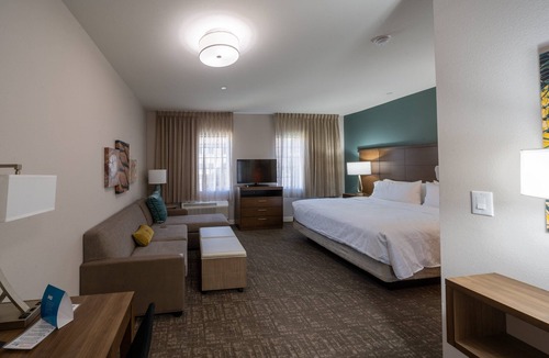 Baytown Hotel | Staybridge Suites Houston East - Baytown by IHG