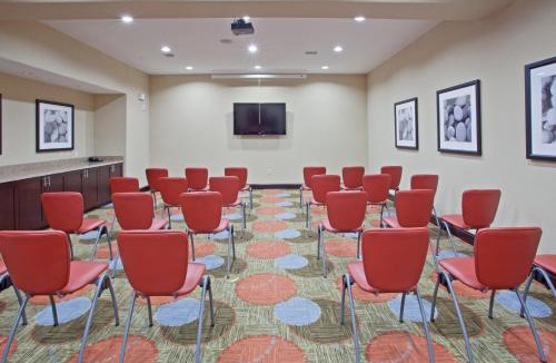 The Fountains Hotel | Staybridge Suites Houston Stafford - Sugar Land by IHG
