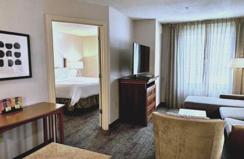 Energy Corridor Hotel | Staybridge Suites Houston West - Energy Corridor by IHG
