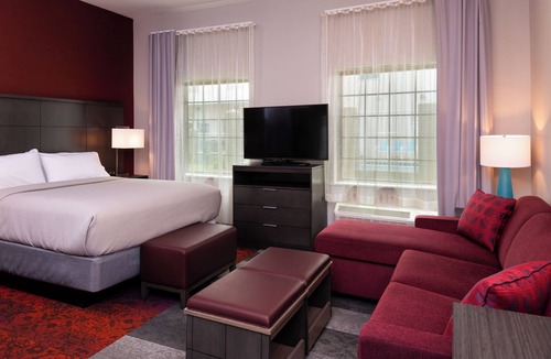 Lake Charles Hotel | Staybridge Suites Lake Charles by IHG