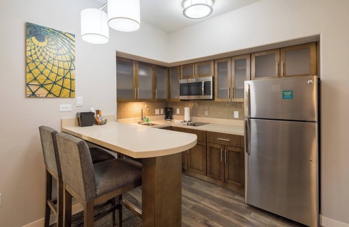 Lake Jackson Hotel | Staybridge Suites Lake Jackson by IHG