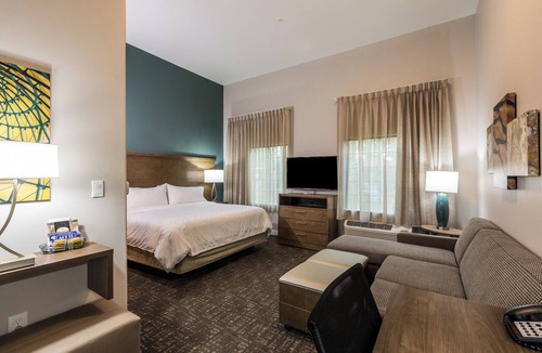 Lake Jackson Hotel | Staybridge Suites Lake Jackson by IHG