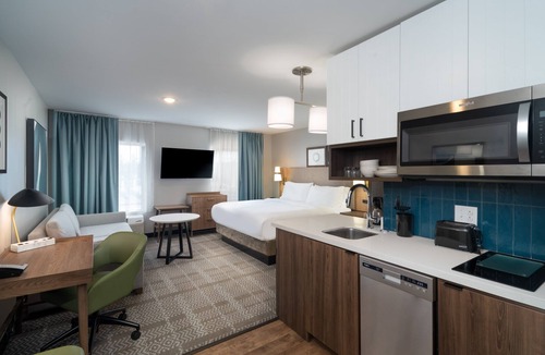 Fairgrounds Hotel | Staybridge Suites Louisville Expo Center by IHG