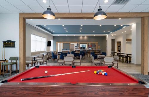 Fairgrounds Hotel | Staybridge Suites - Louisville - Expo Center by IHG