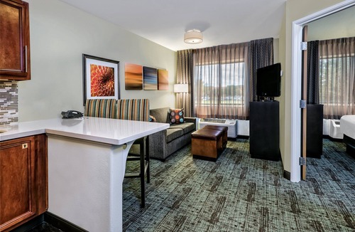Tech Terrace Hotel | Staybridge Suites Lubbock - University Area by IHG