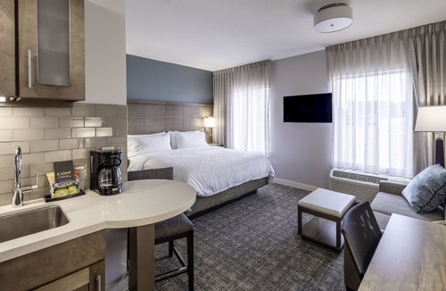 Montgomery Hotel | Staybridge Suites Montgomery - Downtown by IHG