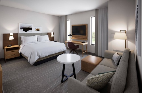 Saint-Laurent Hotel | Staybridge Suites Montréal Airport - St-Laurent by IHG