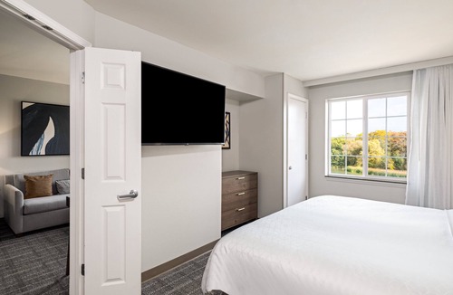 Rochester Hotel | Staybridge Suites Rochester University by IHG