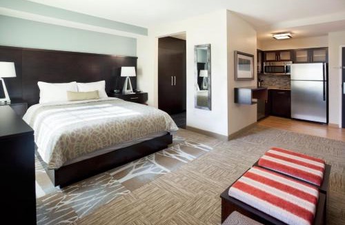 Hollywood Park Hotel | Staybridge Suites San Antonio-Stone Oak by IHG