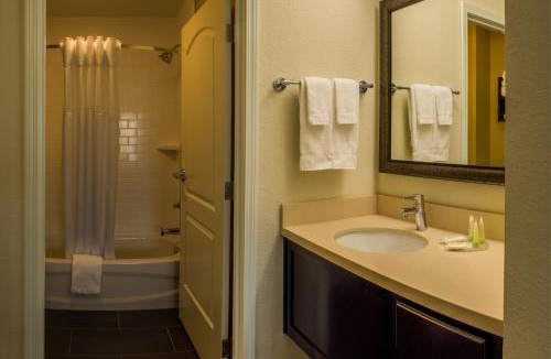 Schererville Hotel | Staybridge Suites Schererville by IHG