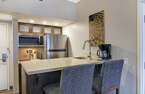 Vaughan Hotel | Staybridge Suites Toronto - Vaughan South by IHG