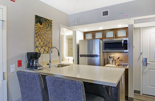 Vaughan Hotel | Staybridge Suites Toronto - Vaughan South by IHG