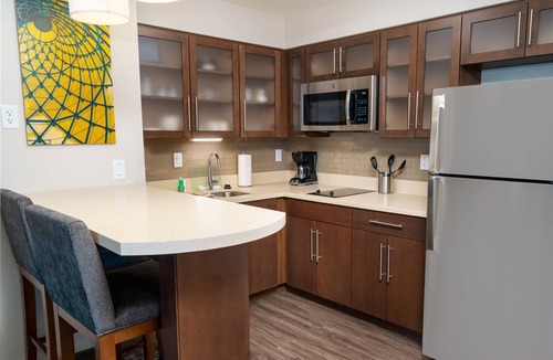 Lake Arbor Hotel | Staybridge Suites Washington DC East - Largo by IHG