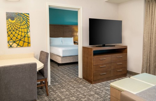 Lake Arbor Hotel | Staybridge Suites Washington DC East - Largo by IHG