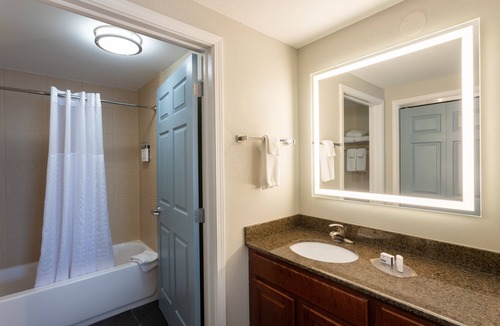 West Seneca Hotel | Staybridge Suites West Seneca by IHG