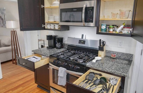 Foxcroft Square Apartment | Staycation in Oversized 1 Bdrm~Jenkintown, PA