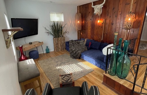 Gary House | Staycation Retreat