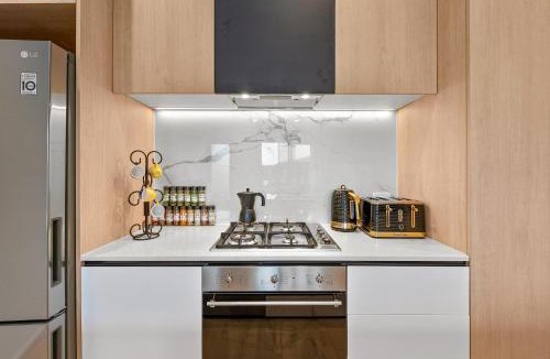 Coburg Apartment | StayCentral - Boulevard Gardens (Coburg)