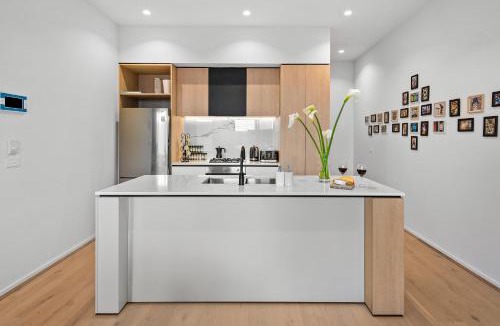 Coburg Apartment | StayCentral - Boulevard Gardens (Coburg)