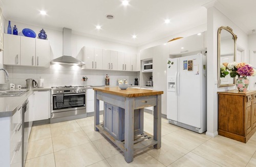 Rosanna House | StayCentral - Luxurious Mansion (Rosanna)