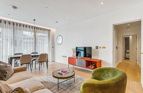 St. Pancras and Somers Town Apartment | StayCozy at Enclave King's Cross