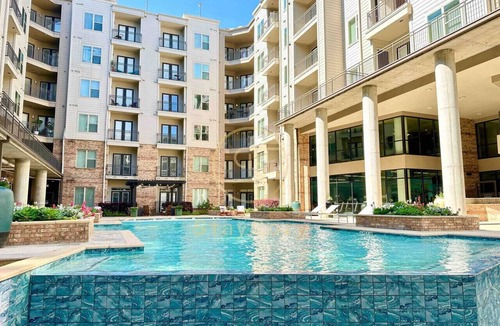 Texas Medical Center Apartment | StayCozy MidCentury 2KingBed by MDA TMC Free P
