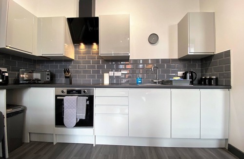 Crewe Apartment | StayCrewe Apartments