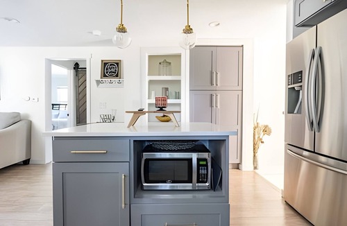 Gatewood House | StayHere @Sophari Lovely & Comfy 3BR WestSeattle