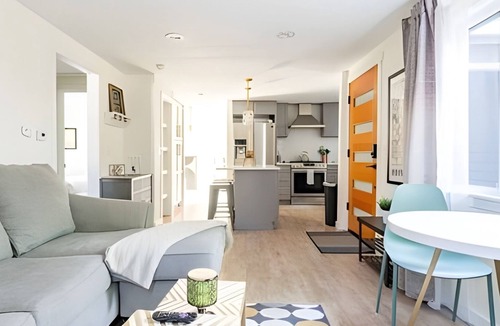 Gatewood House | StayHere @Sophari Lovely & Comfy 3BR WestSeattle