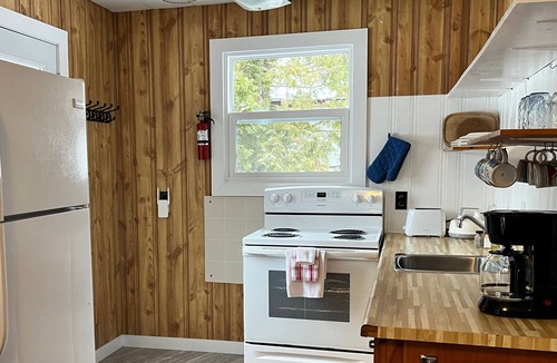Plummer Additional Cottage | Staying by the Lakeside Cottages