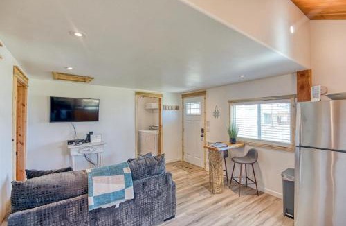 Lakeside House | #StayinMyDistrict Lakeside Cottage