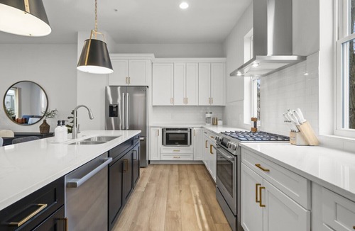 Oakley House | StayIsabella | Oakley