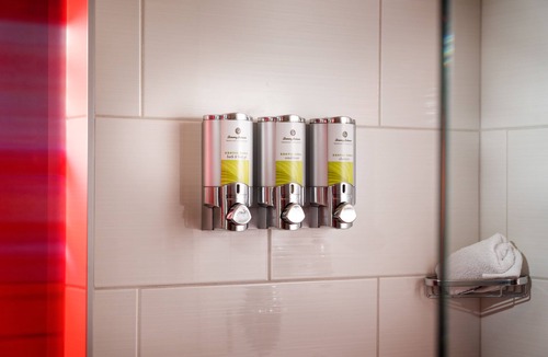 Belltown Hotel | Staypineapple, Hotel FIVE, Downtown Seattle