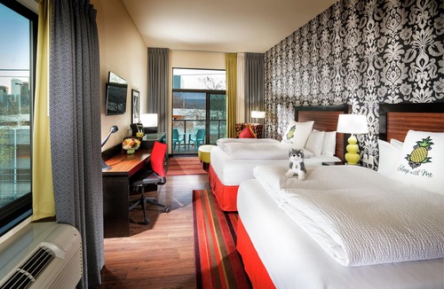 Lower Queen Anne Hotel | Staypineapple, The Maxwell Hotel, Seattle Center Seattle