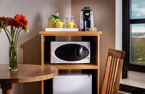 University District Hotel | Staypineapple, University Inn, University District Seattle