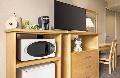 University District Hotel | Staypineapple, University Inn, University District Seattle