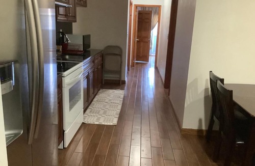 Poplar House | StaySimpler Loft District Cozy Private Master BDrm with Private Bath