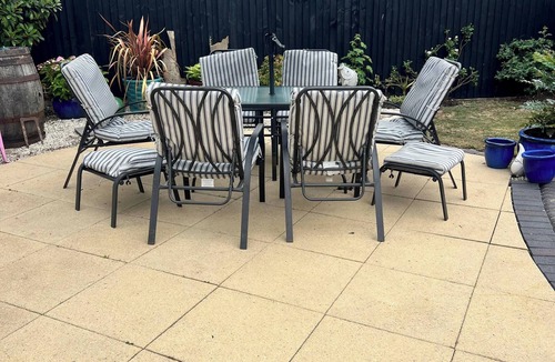 Solihull House | staysolihull, large spacious corner house,