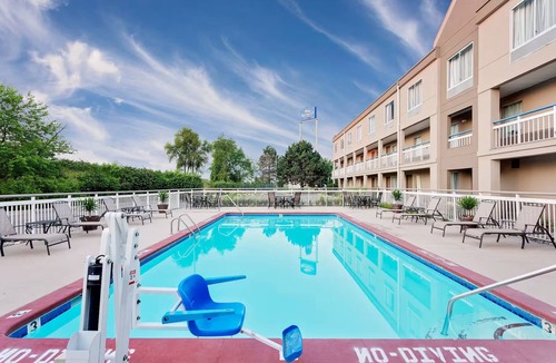 Kalamazoo Hotel | Staywell Inn
