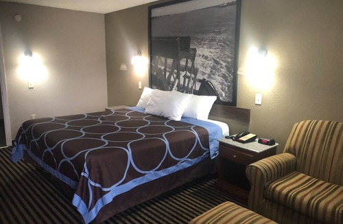 Broadmoor Hotel | Staywell Suites