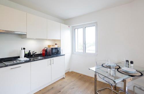 Hoengg Apartment | STAYY The River - contactless check-in