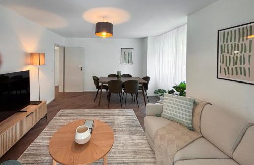 Dietikon District Apartment | STAYY Urban Base Premium Apartment - 24h Self Check-in with free Parking