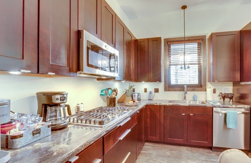 Saint Mary House | Ste Genevieve Home on 17 Acres, Near Wineries!