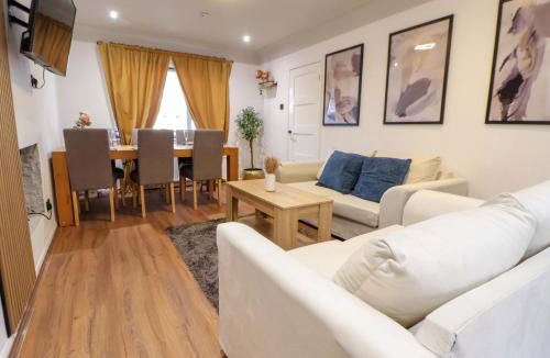 Hoole House | Steam and Stay Hoole