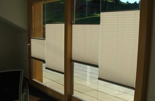 Adelboden House | Steam & massage shower, wok, teppanyaki, 1x CEE 400V/16A (11 kW, 16A, 3Ph)