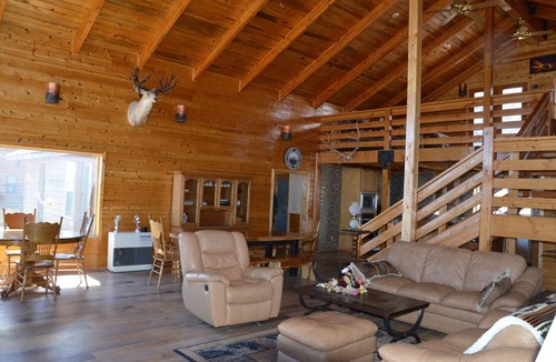 Cedarville House | steamboat stop over ranch