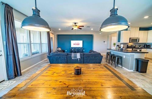 Hutto House | Steampunk Science