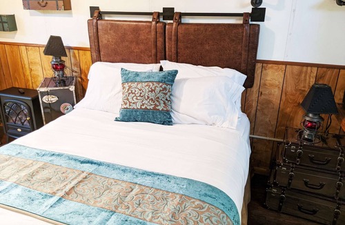 Sequim Hotel | Steampunk Train at Olympic Railway Inn - Pet Friendly